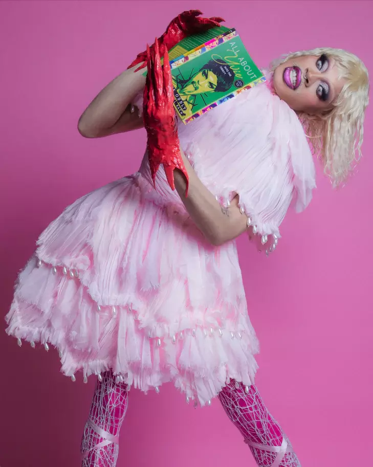 Yvie Oddly. Photo: oddlyvie.com