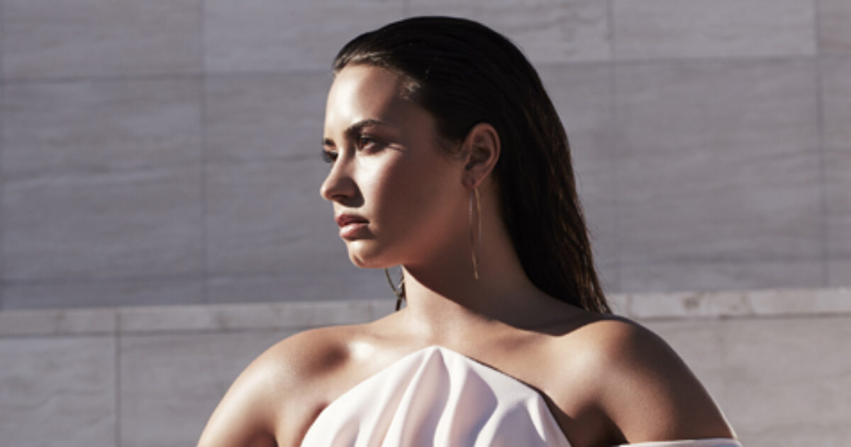 1200px x 630px - Demi Lovato Talks Sexuality ('I Love Who I Love'), Stage Erections,â€¦