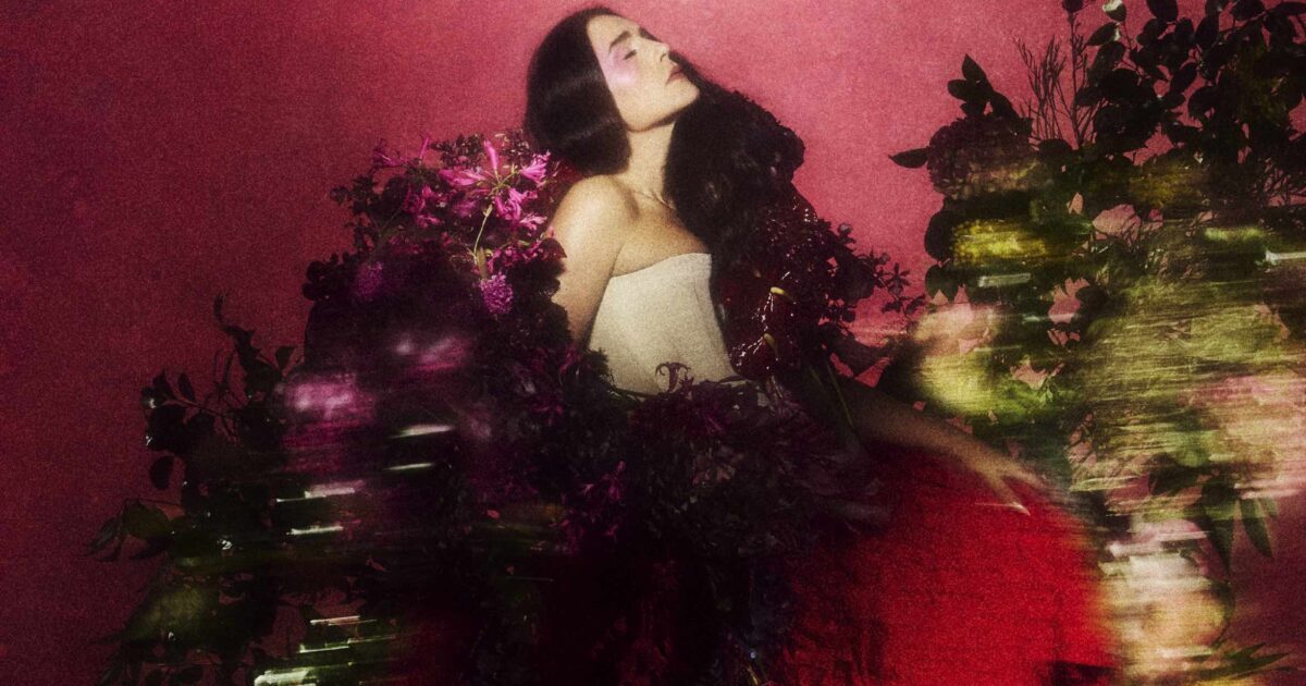 Jessie Ware Talks Queer Fantasy of ‘Superbloom,’ LGBTQ+ Fans and the Joy of Wigs