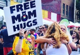 Momhugs
