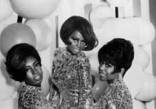 (Left to Right) Mary Wilson, Diana Ross and Cindy Birdsong. Photo: Wikimedia Commons
