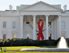 S1N_WB_AIDSPlan_White_House_World_AIDS_Day_insert_c_Washington_Blade_by_Michael_Key-1